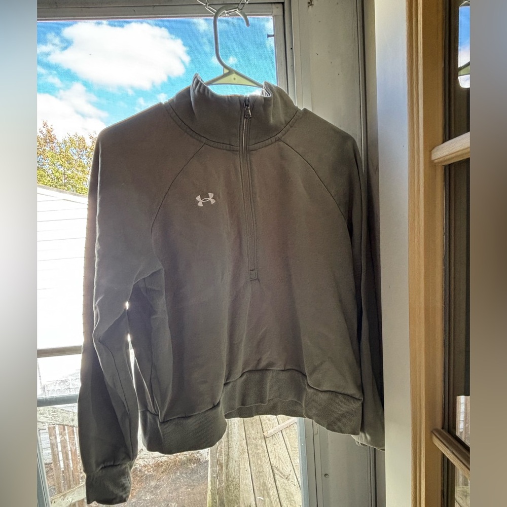 Size SM/P/CH womens Under Armour Charcoal Quarter-Zip Jacket